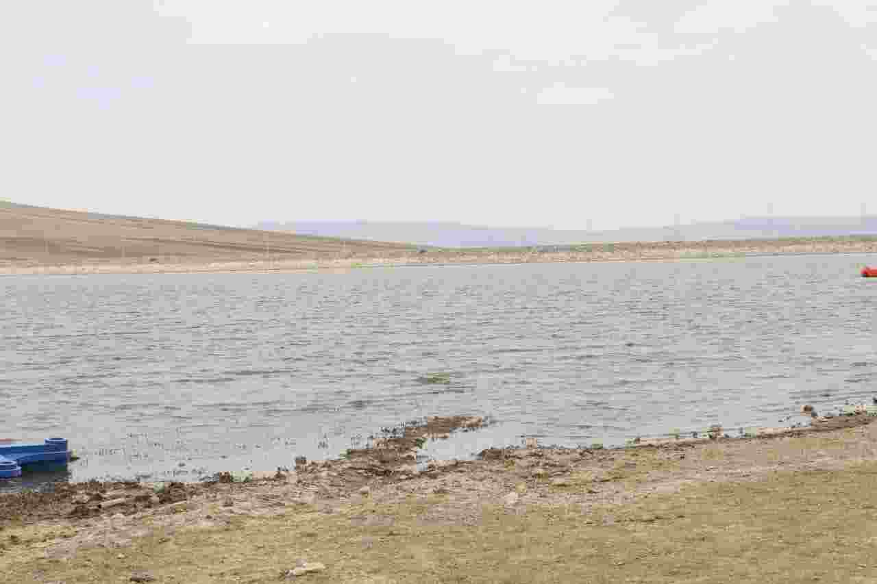 رهاسازی ۱۲۰ هزار قطعه بچه‌ماهی گرمابی در دریاچه گیلارلو