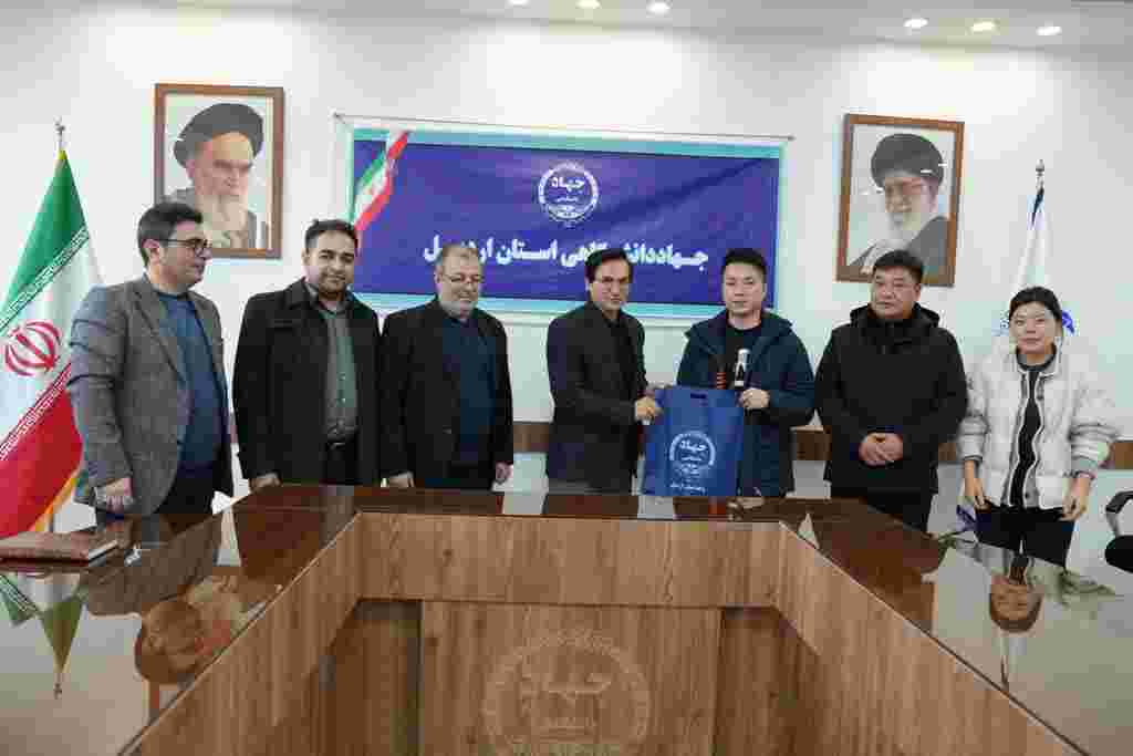  نشست رئیس جهاد دانشگاهی استان اردبیل با هیئتی از کشور چین برگزار شد