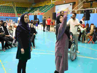 کبری سعادتی؛ خبرنگار آزنا آنلاین  در جشنواره ورزشی رسانه و مسابقه تیتر ورزشی خوش درخشید